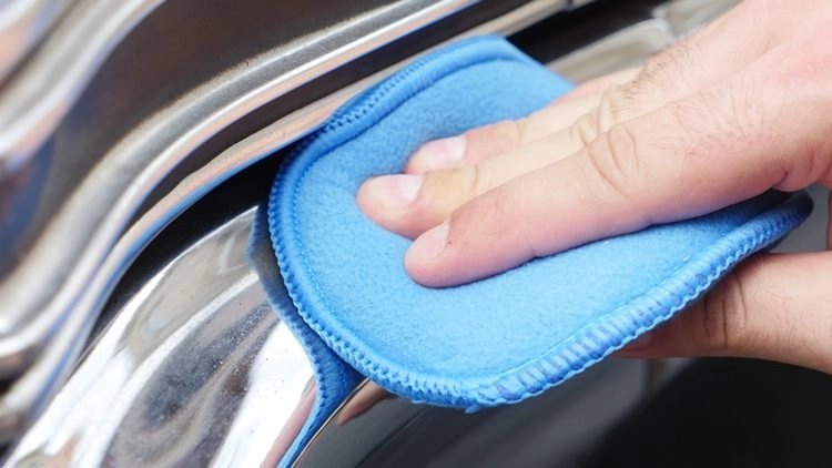 Metal Parlatıcı Cilalar: Metal Yüzeylerin Parlaklığını Korumanın Yolu